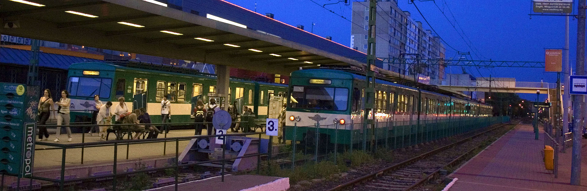 Este van, este van az Örs vezér terén, ide már hivatalosan is MÁV-vonatok érkeznek (forrás: wikipédia)