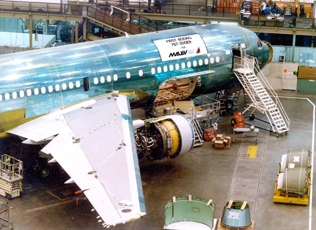 A Malév első B-767-200ER gépe a gyártósoron <br>(fotó: Boeing)