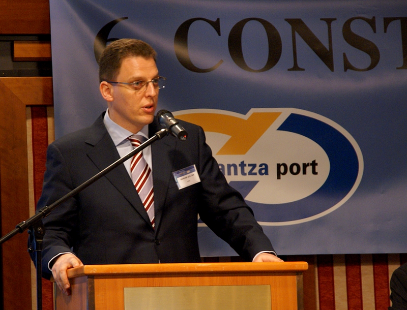 Schváb Zoltán, a Nemzeti Fejlesztési Minisztérium helyettes államtitkára ismertette a magyar közlekedéspolitika és a dunai hajózás közös prioritásait (a szerző felvételei)