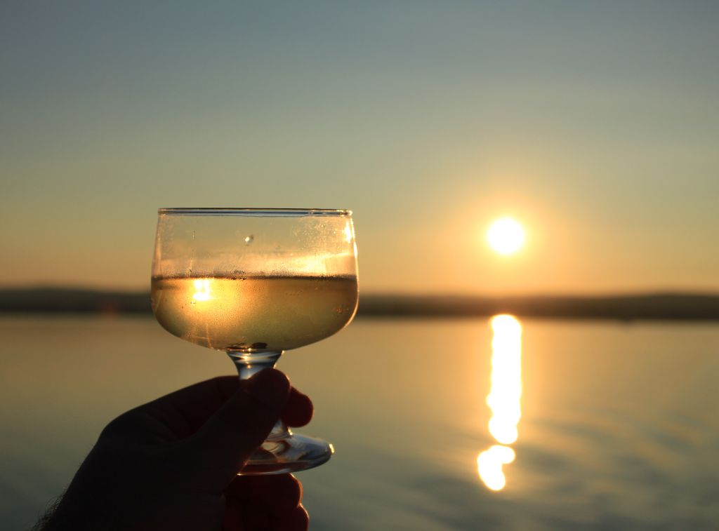 Balaton, nyár, naplemente, pezsgő, szerelem