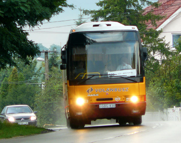 Rába alvázas Ikarus E95-ös a Fót–Mogyoród járaton<br>A képre kattintva a Mogyoródon megfordult buszokból készült fotógalériánkat láthatják