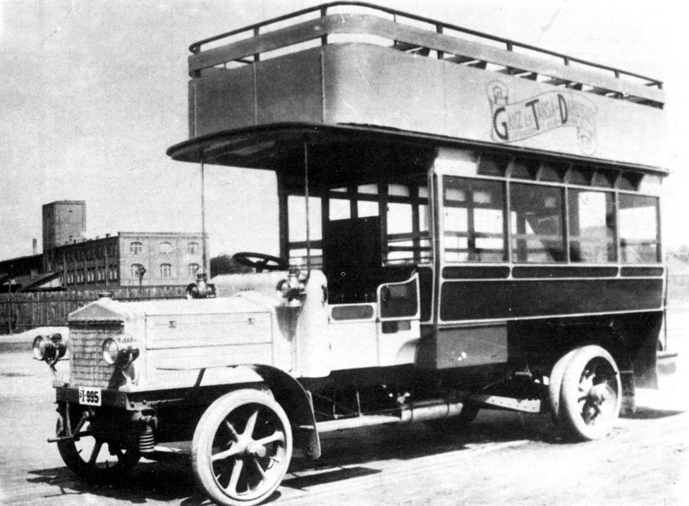 Ganz-Büssing emeletes autóbusz 1916-ból<br/>A képre kattintva galéria nyílik!<br/>(a külön nem jelölt képek a szerző gyűjteményéből származnak)