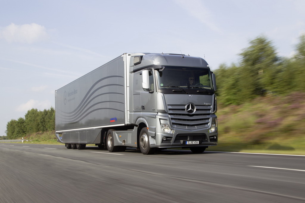  Mercedes-Benz Aerodynamics Truck&Trailer (forrás: Mercedes-Benz)