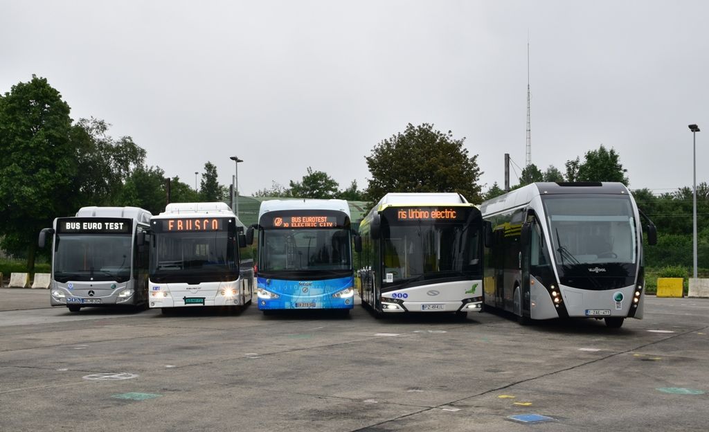 Az idei indulók, balról jobbra: Mercedes-Benz Citaro NGT, Ebusco 2.0, Irizar i2e, Solaris Urbino 12 Electric és Van Hool Exqui.City (fotó: traficmedia.ro)