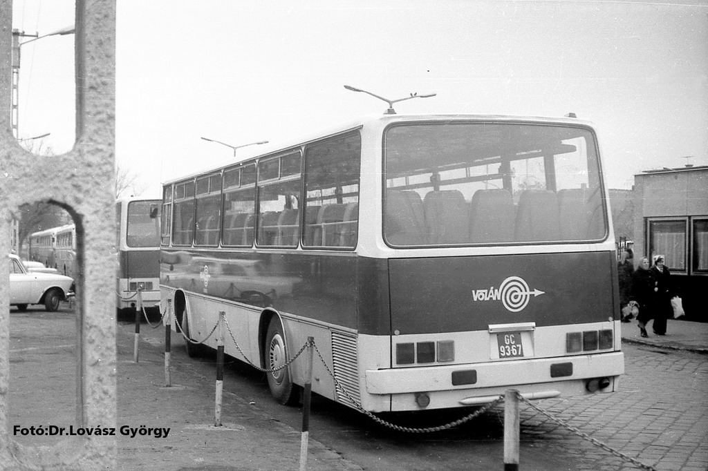Így nézett ki a középső busz két évesen (1978-ban) (fotó: Dr. Lovász György, forrás: facebook.com/hajduvolanikarus)