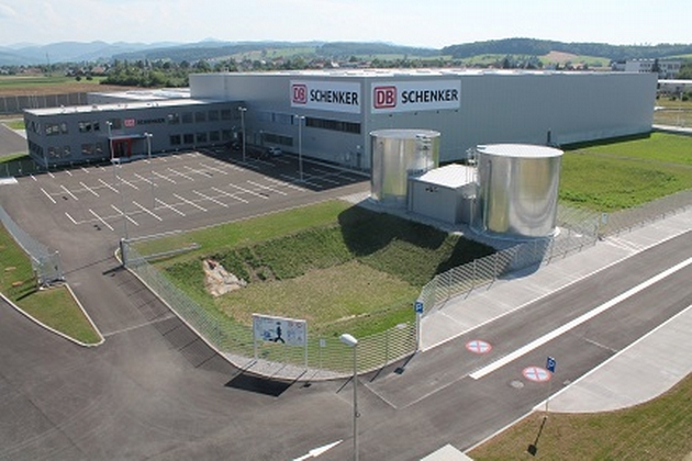 A DB Schenker új, Sankt Pölten-i bázisa megháromszorozza a cég alsó-ausztriai kapacitását<br>(fotó: Logistik Express)