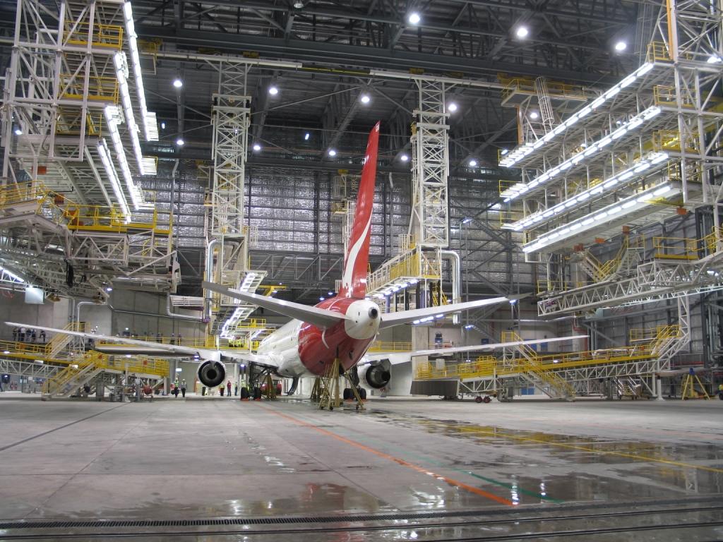 A Qantas egy 767-300-asa Brisbane hangárjában <br>(fotó: hosmed.com.au)