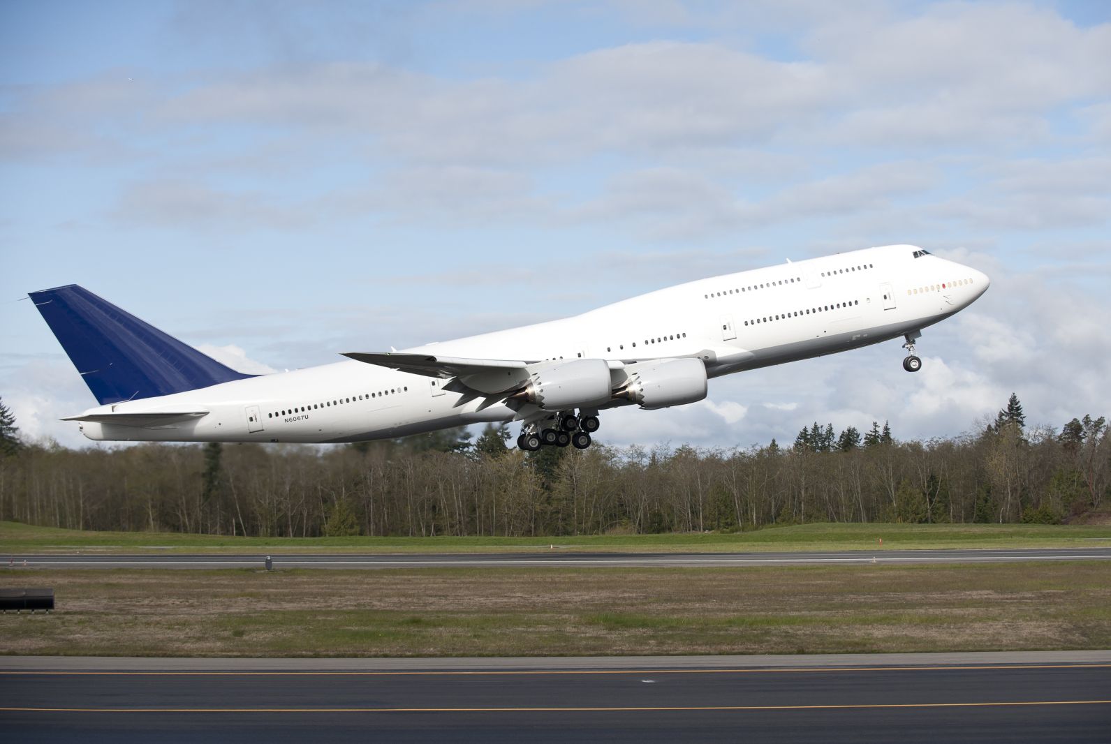 Az új 747-es is impozánsra sikerült, lehet-e még hosszabb a törzse? Ez nyilván nemcsak technikai kérdés...