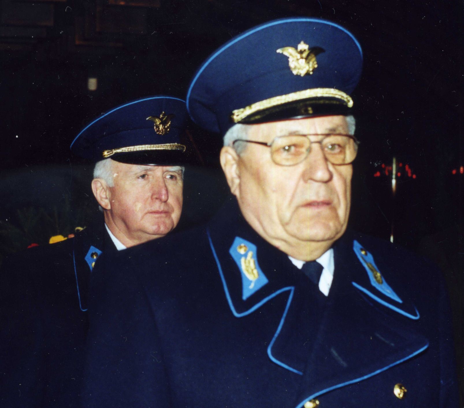 Kositzky Attilával, az egykori Puma-pilóta Tobak Tibor temetésén