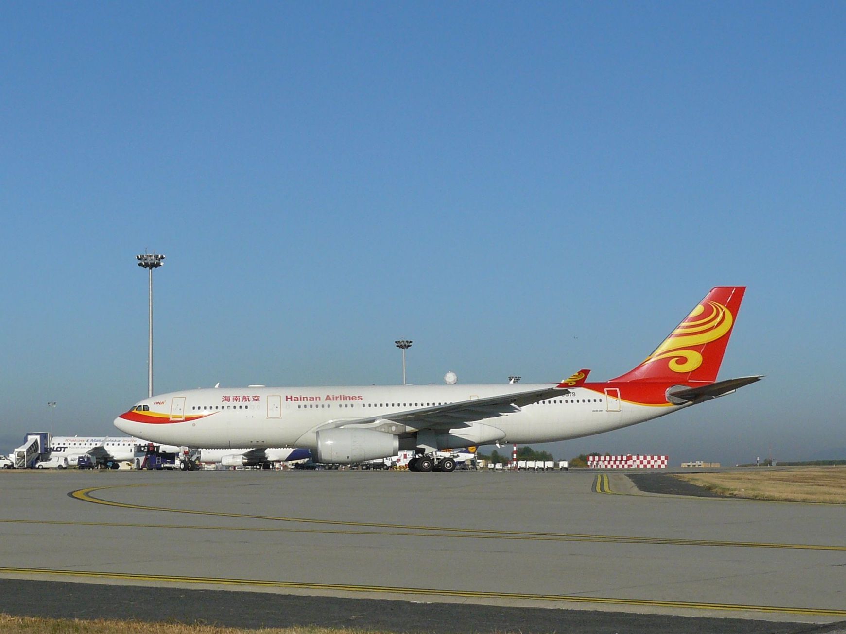 Amikor még Ferihegyre is járt menetrend szerint A330-as utasszállító, a Hainan gépe