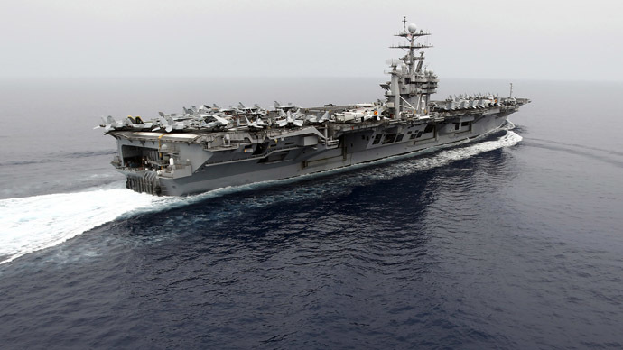 Ott van a közelben a USS Truman...