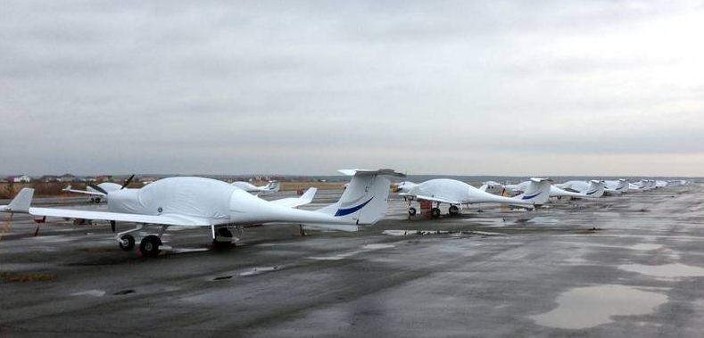 Átadásra sorakoznak a gépek Jekatyerinburgban<br>(fotók: Diamond)