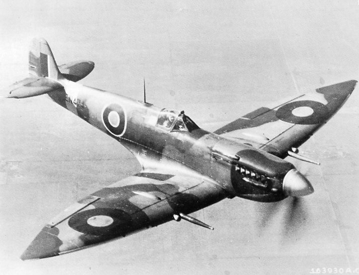 A valaha volt egyik legszebb repülőgép, a háború hőse: csodálatos lenne, ha 120 kerülne elő belőle