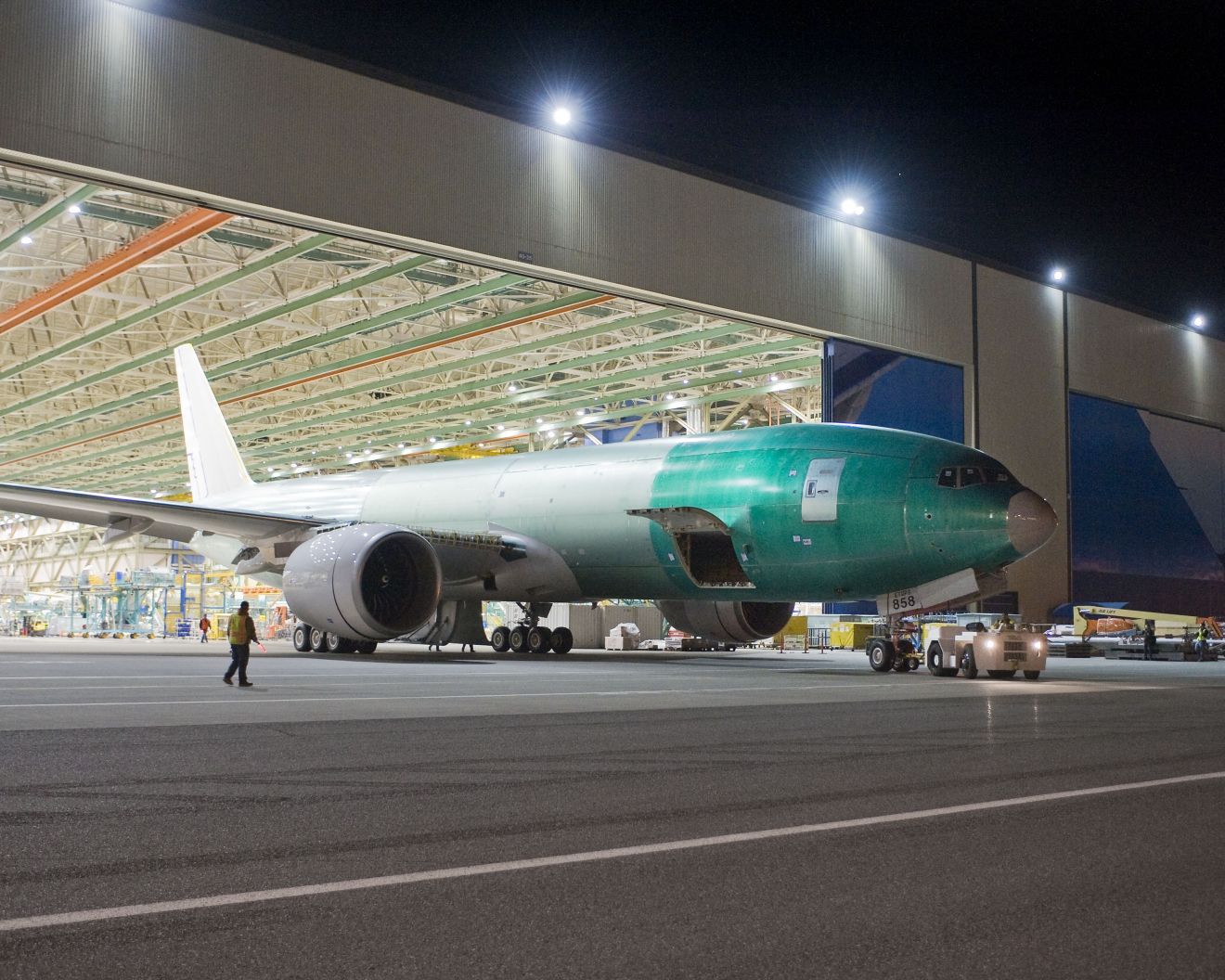 A nagyértékű szélestörzsűek emelik a Boeing rendelésállományának értékét az Airbus fölé