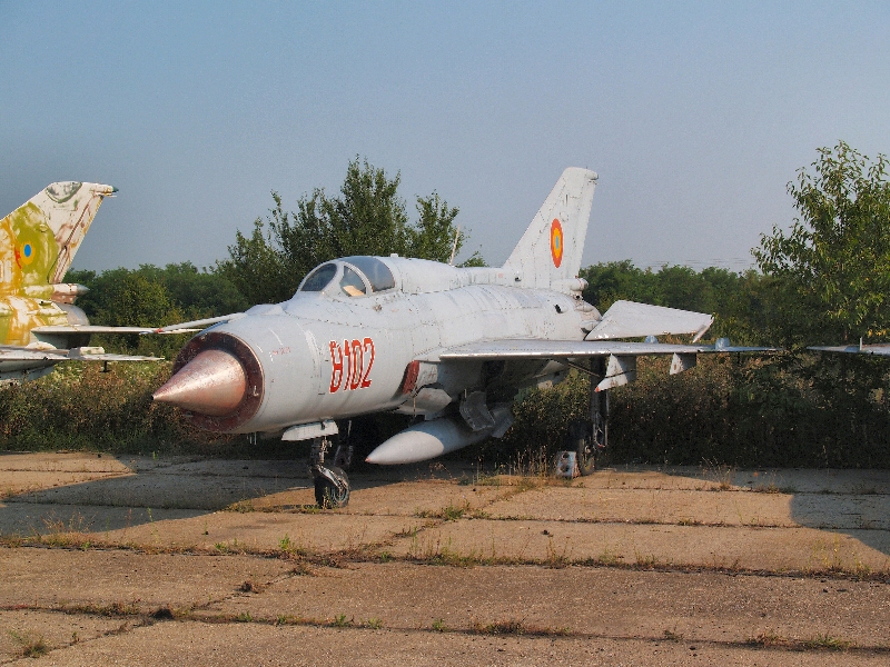 Variánsok szomszédunk színeiben: kivont román MiG-21PFMA