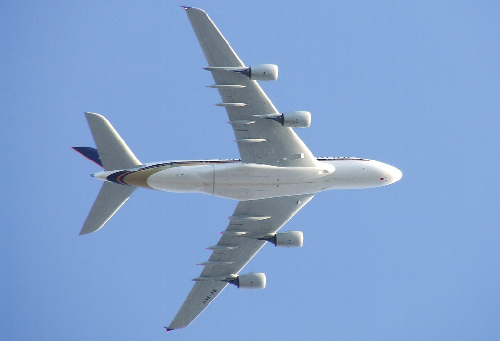 Sokak szerint az A380-as hosszabb törzzsel mutat majd igazán jól a levegőben, és persze akkor lesz gazdaságosabb