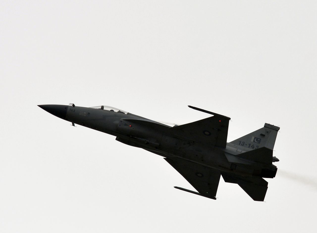 Kínai–pakisztáni megengedhető megoldás: a relatíve olcsó JF-17-es