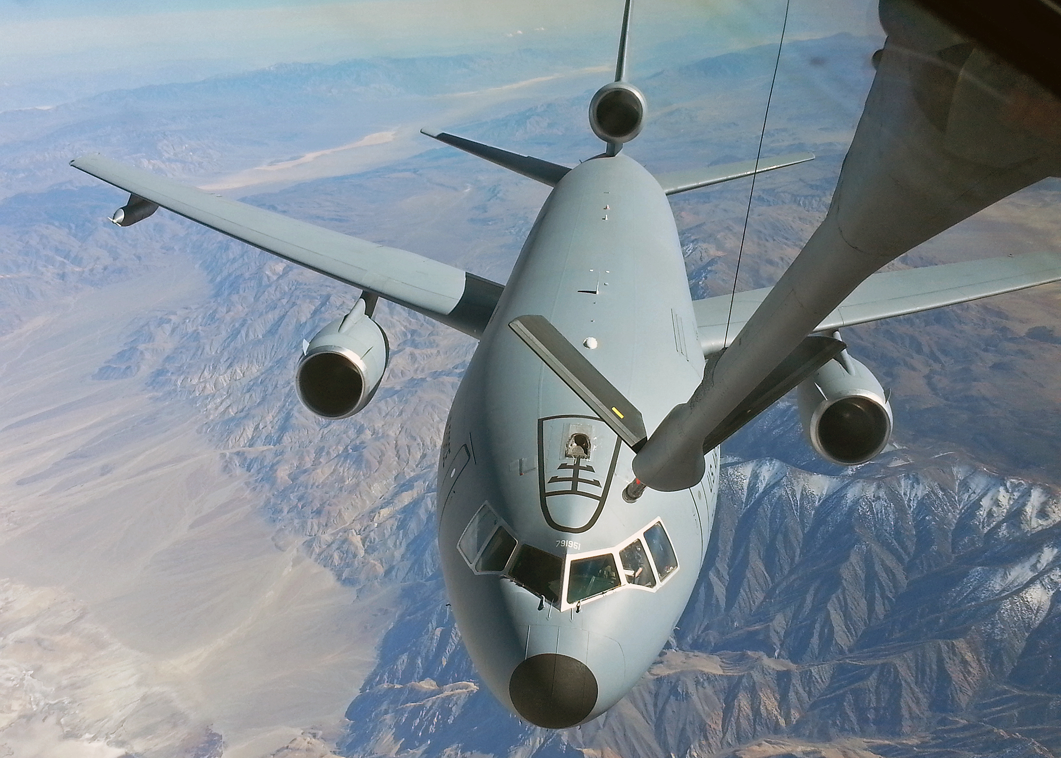 A levegőben történő tankolás rutinművelet a katonai repülésben, azzá válhatna a polgári forgalomban is?