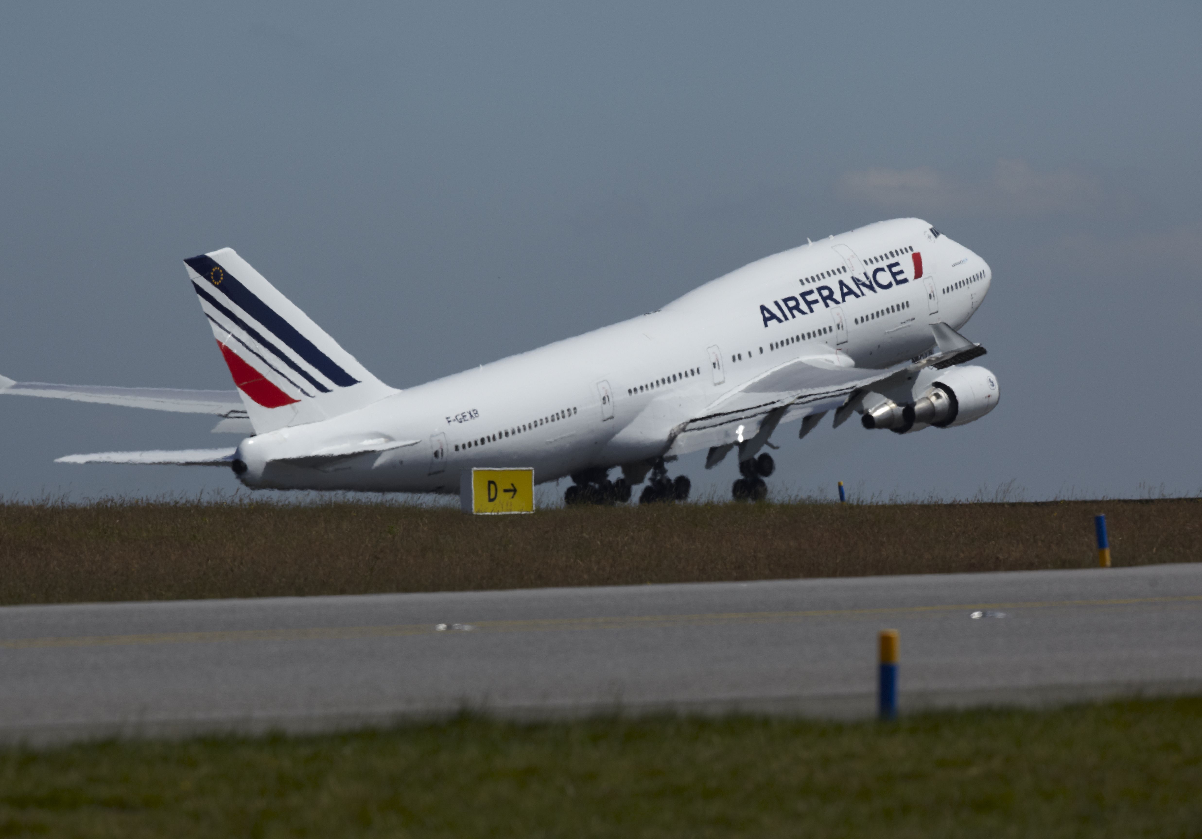 ..és egy mai 400-as 747-es az Air France színeiben