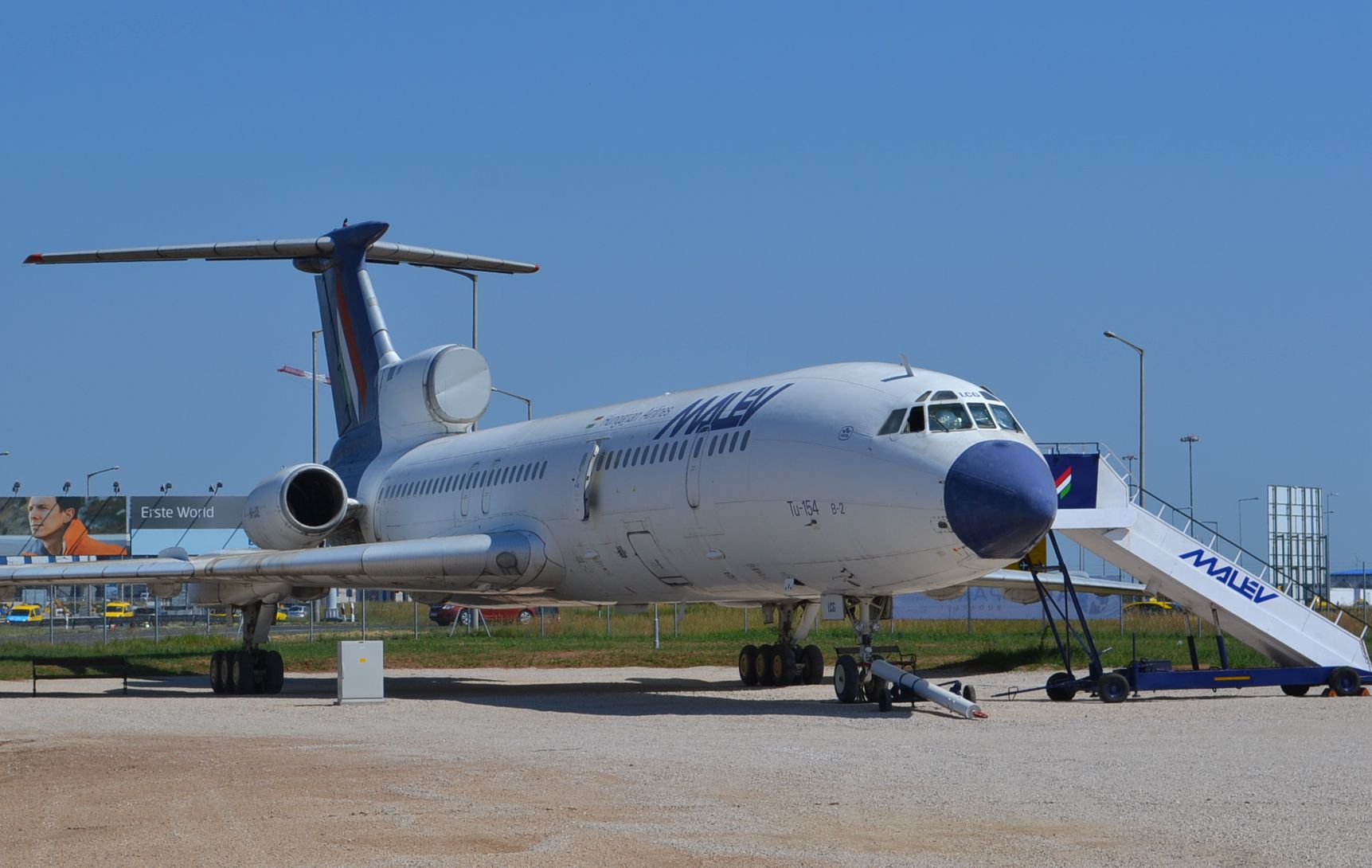 A legnagyobb gép, a Tu-154-es is friss külsőt kell, hogy kapjon