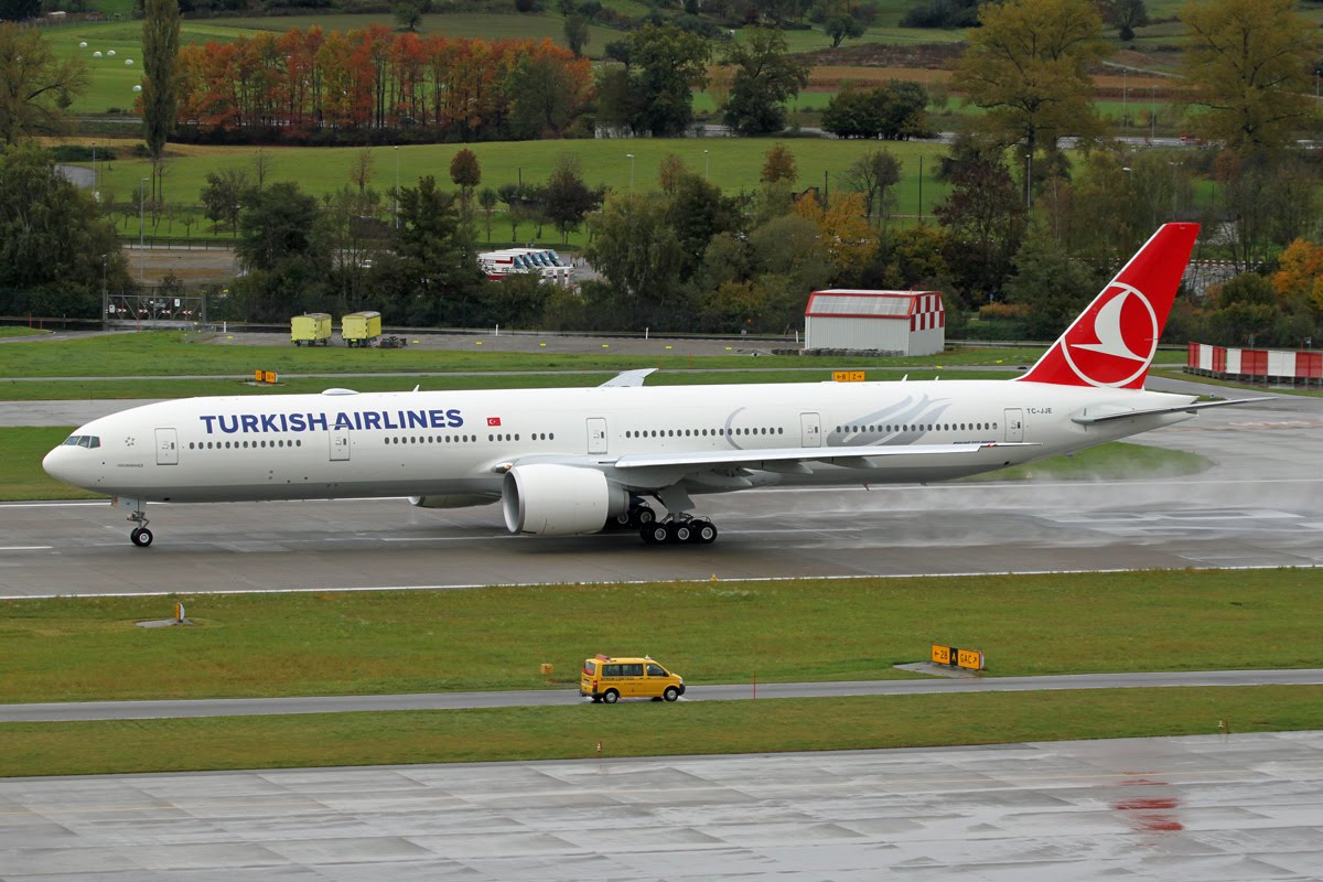 A halasztás a szélestörzsű Boeingok közül a 777-eseket érintette