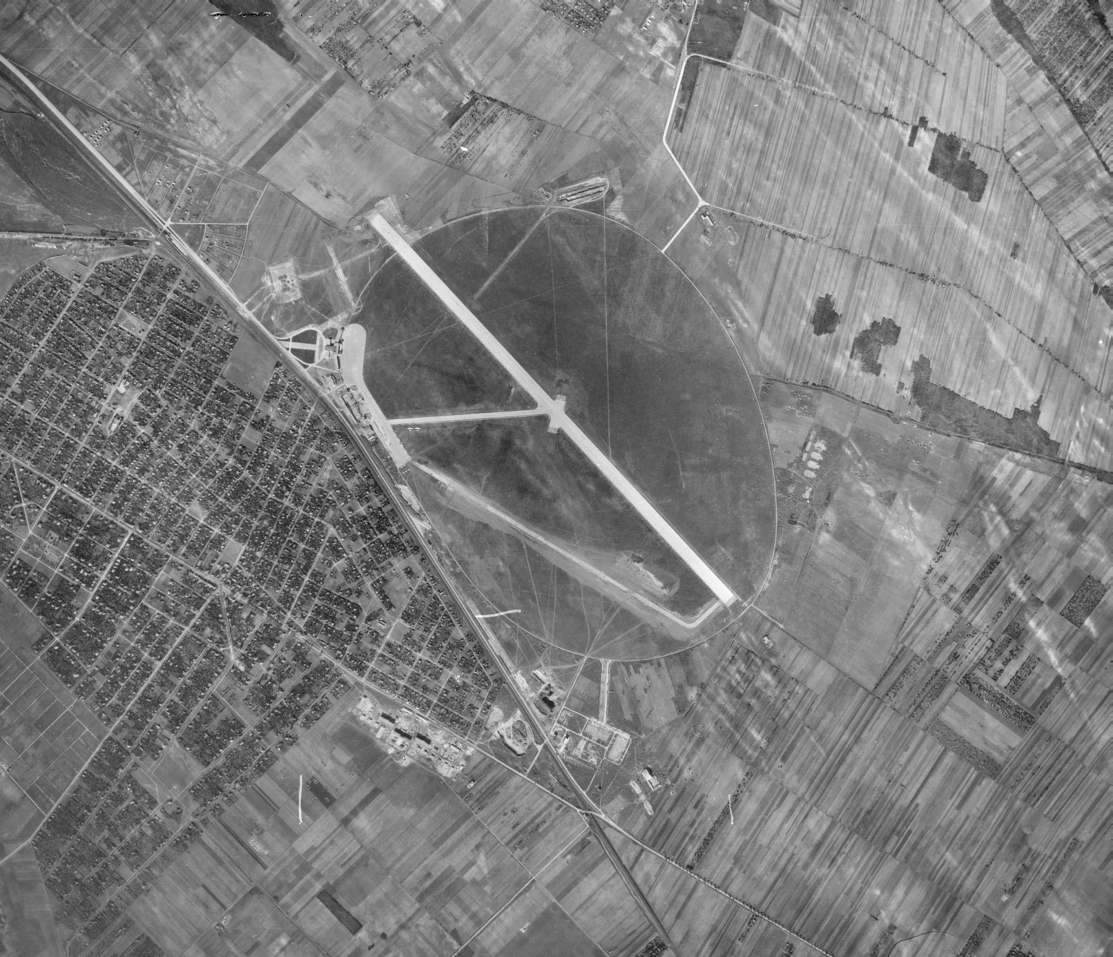Légifotó 1950-ből (forrás: HM Térképészeti Közhasznú Nonprofit Kft.)