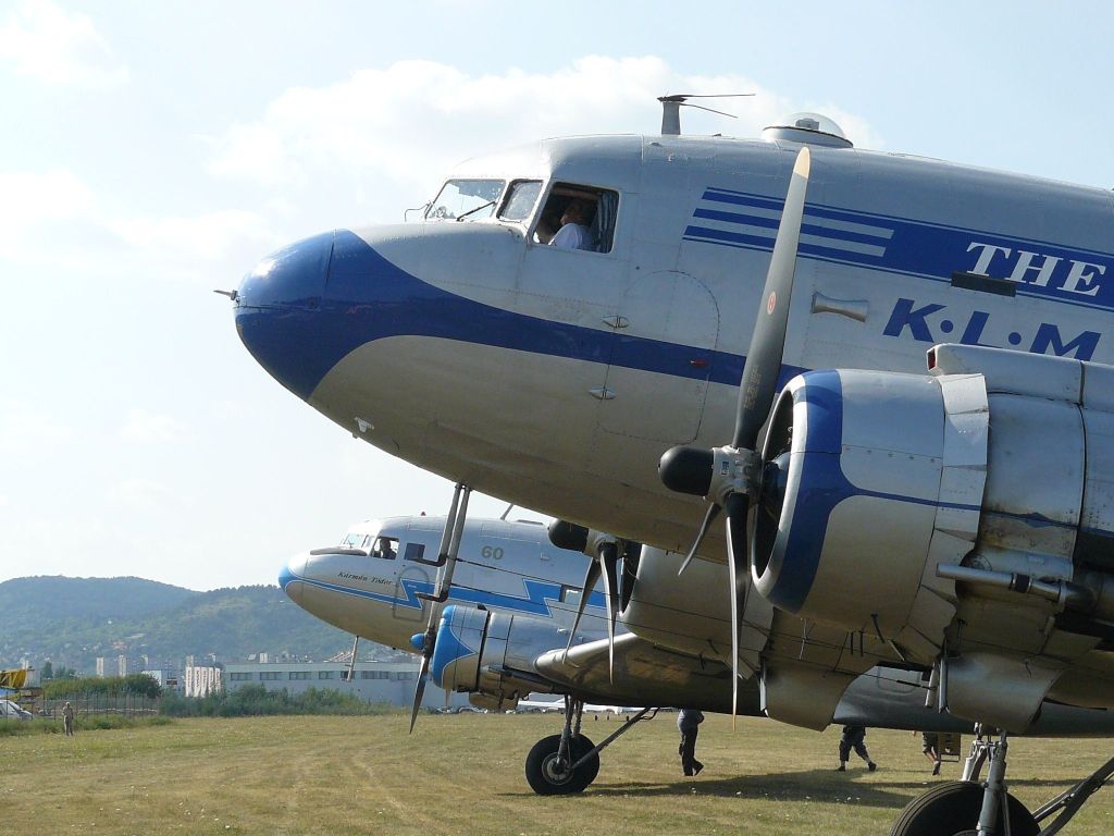 2009: megjött a DC-3-as, hogy részt vegyen a légiparádén