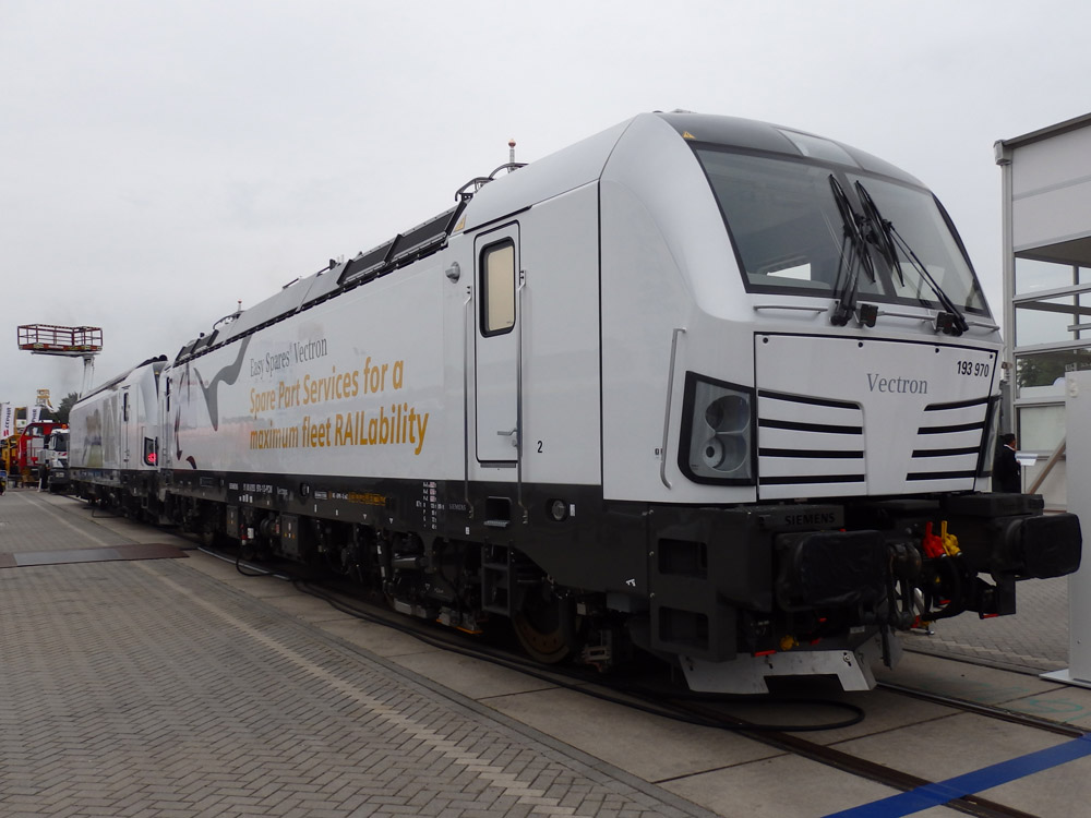 A Siemens moduláris felépítésű Vectronjaira egyre több cégtől érkezik megrendelés, legutóbb az Alpha Trains Luxembourg kért hatot a TX Logistik számára (fotó: Railway Gazette)