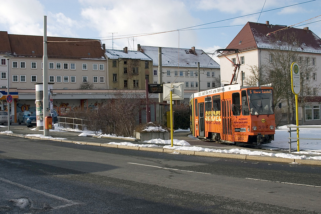 A déli lakóterületeket szolgálja ki a Südvorstadt felé menő vonal