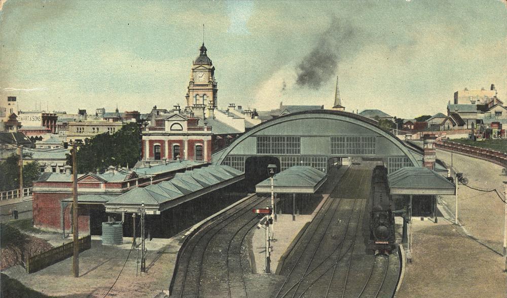 Brisbane Central pályaudvar, 1911. Száz év múltán már a gőzösnél tízszer gyorsabb vonatokat álmodnak ide a szakemberek