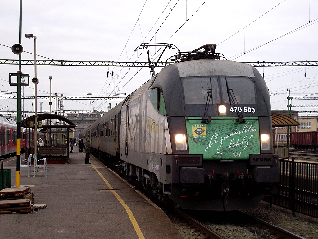 A Liszt első menetrend szerinti vonata Fehérvárott<br>A képre kattintva fotógalériánk nyílik meg<br>(a szerző felvételei)