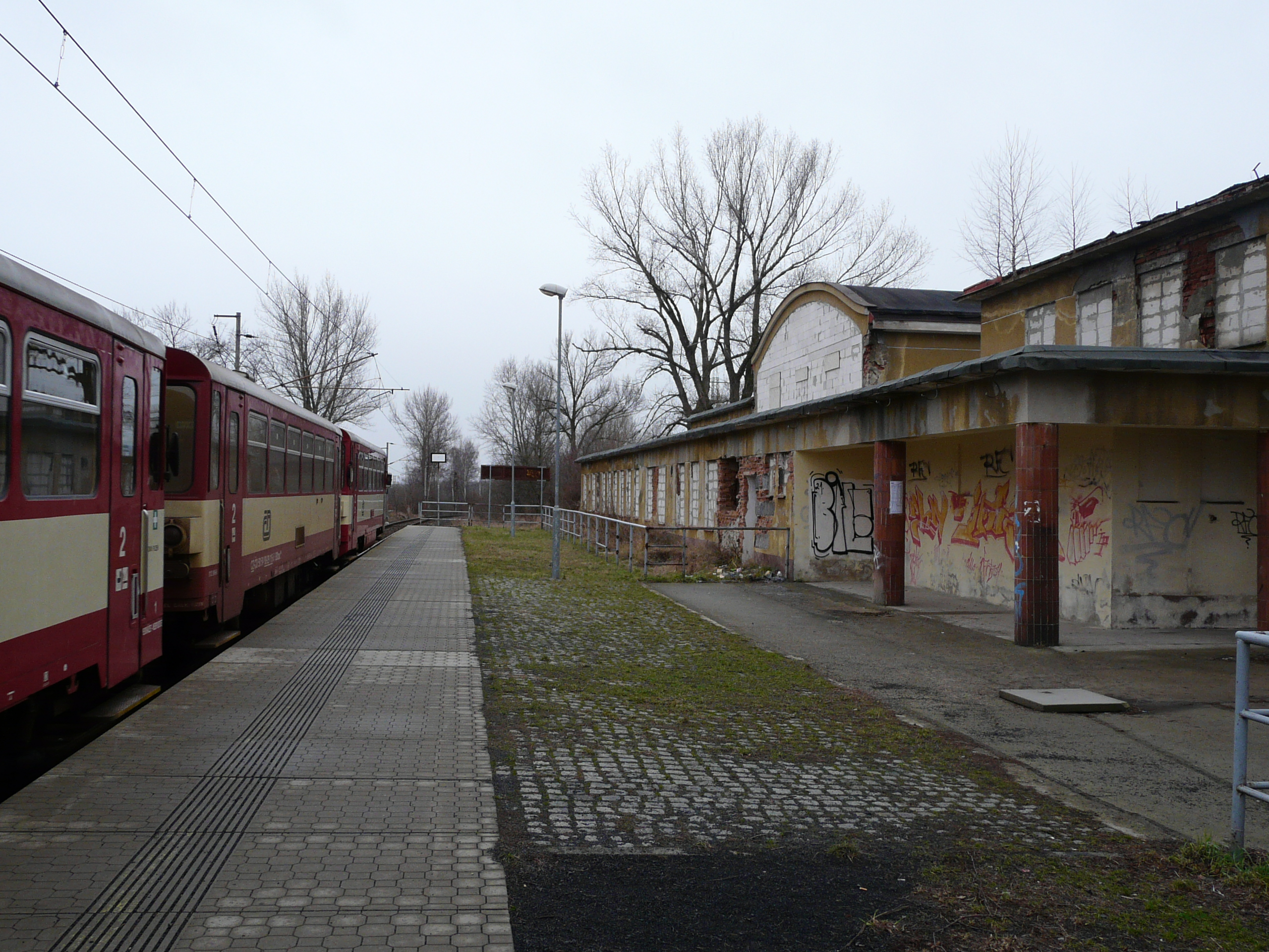 Csehországban is találhatóak romos megállók, de ennél rosszabbat nem láttunk<br>(fotó: Farkas Zsolt)