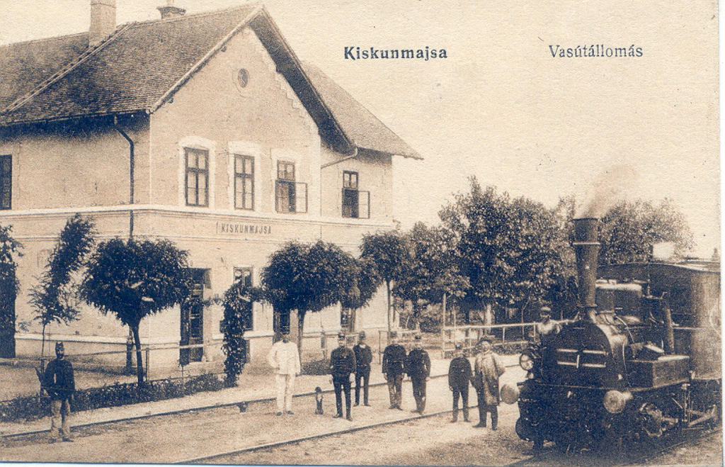 A kiskunmajsai pályaudvar képeslapon, az 1910-es években<br>(Kozma Attila gyűjteményéből)