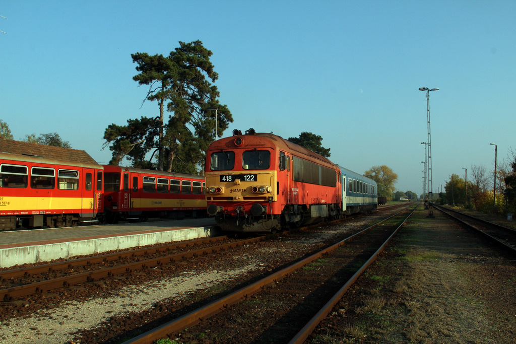 A magyarbólyi határátmenetet utoljára 2012 decemberében használták menetrend szerinti személyszállító vonatok. Hat évvel később újraéledhet ez a horvát kapcsolat? (fotó: Tevan Imre)