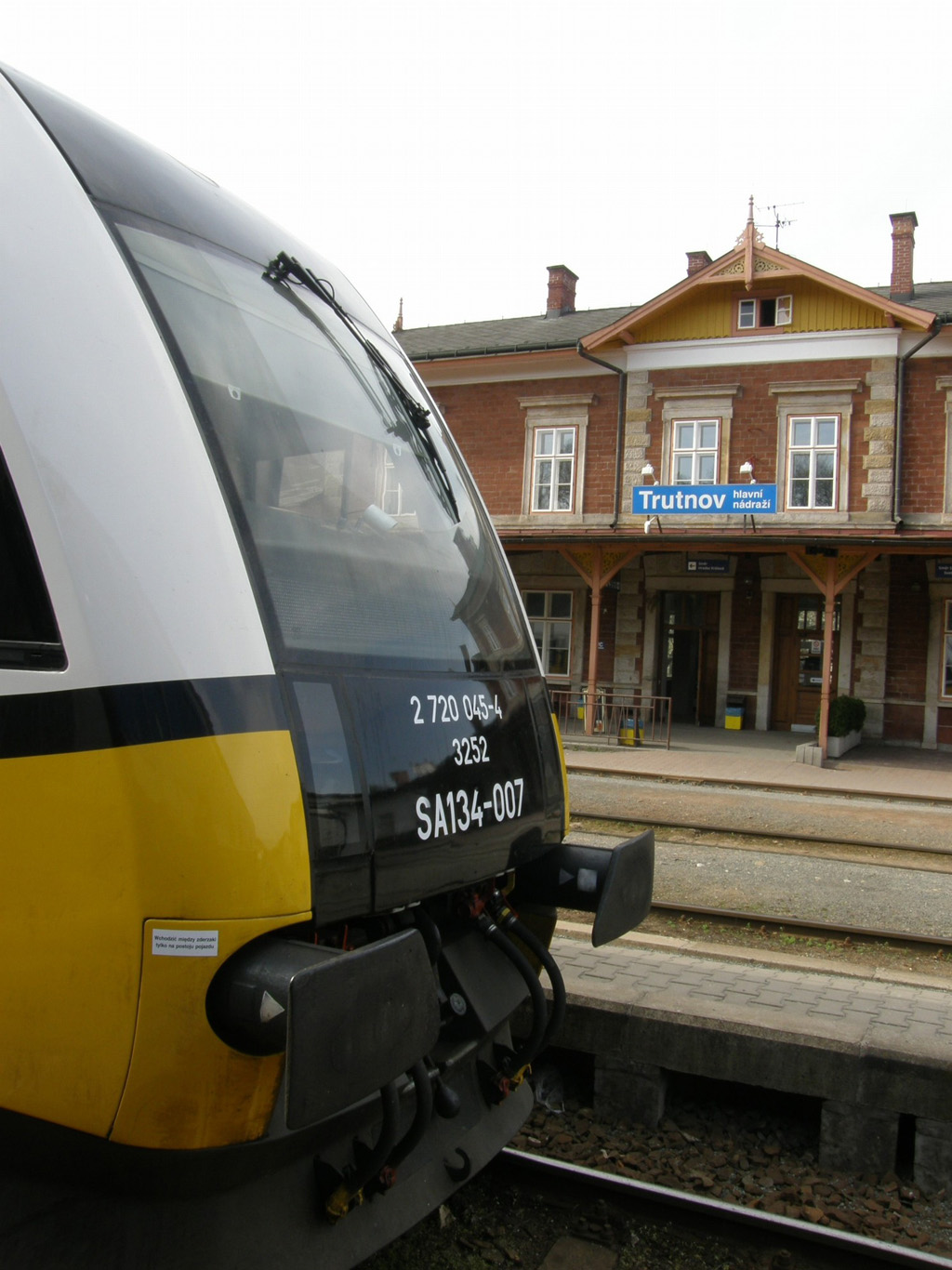 A GW Train Regio motorvonata az észak-csehországi Trutnov vasútállomáson (fotó: GW Train Regio)