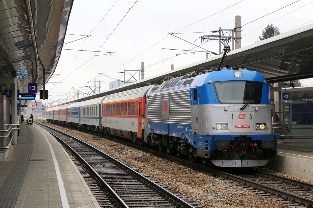 Wien-Meidling állomáson a Škoda legújabb szerzeménye<br>(fotók: Berky Dénes)