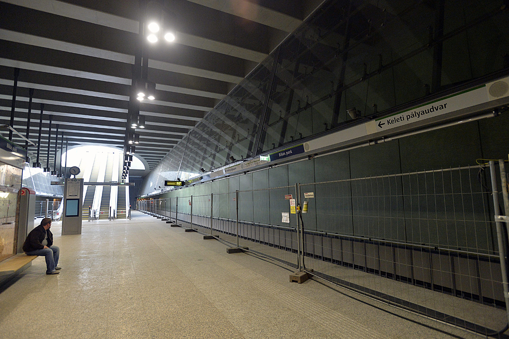 A 4-es metró első, hivatalosan átadott állomása (Bikás park)<br>(fotó: MTI/Máthé Zoltán)