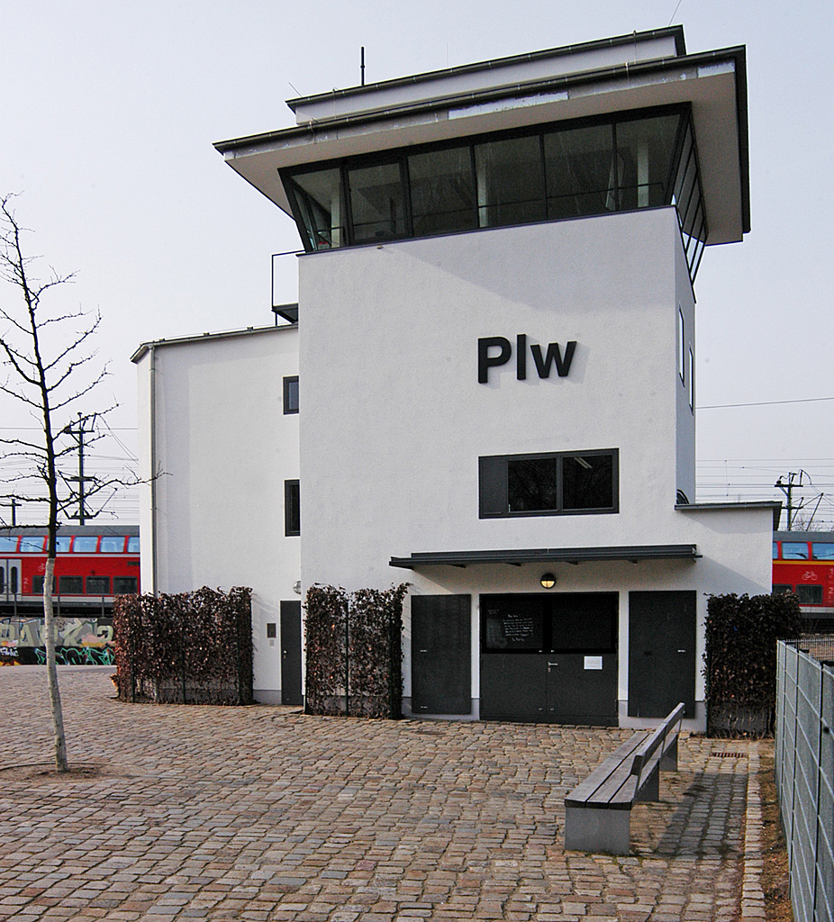 Az egykori Poststellwerk ma elegáns büfé – télen sajnos zárva