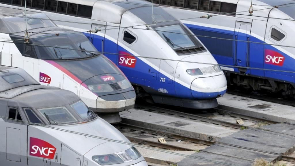 Rennes-ban és Bordeaux-ban úgy várták már a TGV érkezését, mint Békéscsabán a Flirtöt (fotó: REUTERS/Charles Platiau)