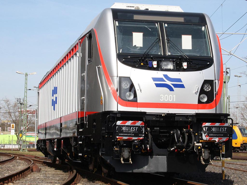 Márciusban készült el, a napokban pedig már meg is érkezik Izraelbe az Israel Railways első Bombardier Traxx villamos mozdonya (forrás: Railway Gazette)