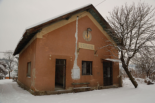09