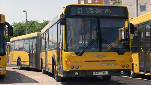 A Kisalföld Volán 417-ese Marcalváros végállomáson<br/>(fotó: Könözsi Gábor)