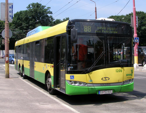 A buszokkal sok probléma van Pozsonyban
