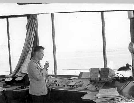 A ferihegyi toronyban 1961 nyarán először egyedül