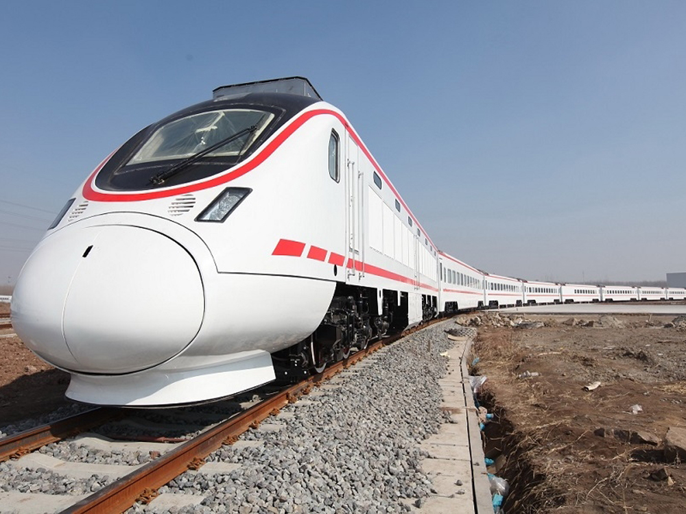 Irakba tíz, kínai gyártású, korszerű távolsági intercity-szerelvény érkezik, minden földi jóval<br>(fotó: CSR)