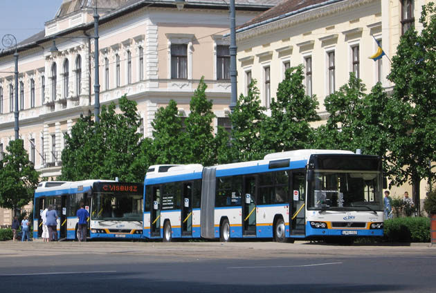 Barátkozás az új buszokkal 2009. májusában