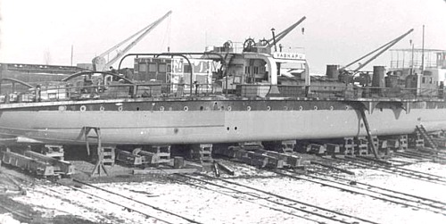A Vaskapu karbantartása a belgrádi Tito Hajógyárban az 1960-as években<br />(fotó: JRB-archívum, Dejan Jovanovic gyűjteményéből)