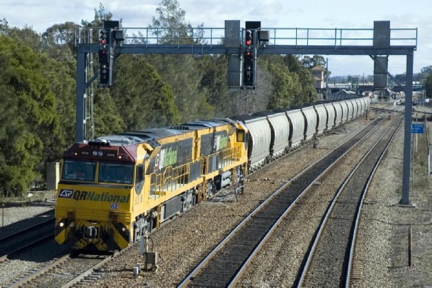 A QR National egy szénvonata<br>(fotó: Trains in Perth and Western Australia)