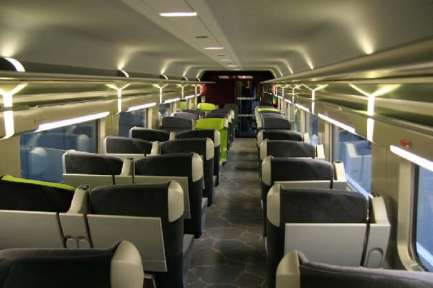 A POS-vonatok belső tere 21. századi modernitást és kényelmet sugall<br>(forrás: trainsim.com)