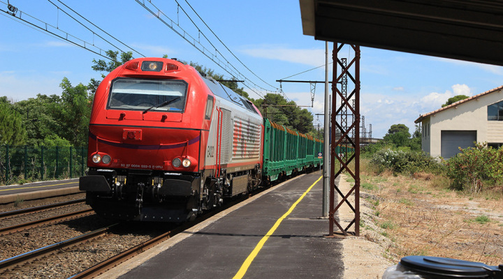 Az SNCF-leány VFLI nyolccal, az Eurotunnel teherszállítási ágát képező Europorte pedig néggyel bővíti Euro 4000-es mozdonyflottáját<br>(fotó: Cramos, Global Rail News)